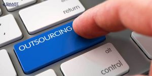 sistem outsourcing adalah